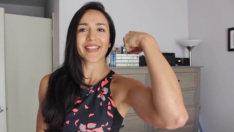 HD видео, мускулистая женщина