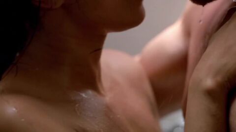 HD видео, американское, брюнетка, душ, знаменитость, индийское, латина, Молоденькие, поцелуи, эротика