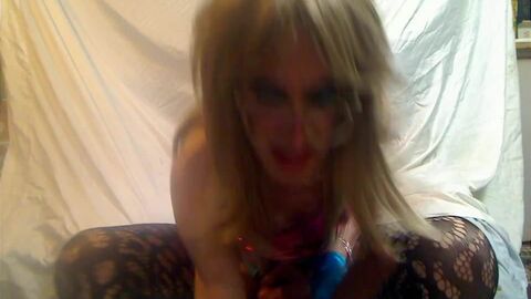 HD видео, любитель (гей), мастурбация (гей), секс-игрушка (гей), трансвестит (гей)